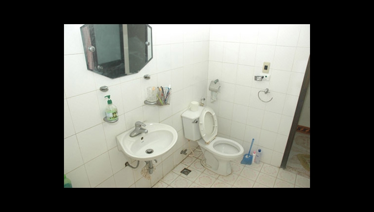 Cách xử lý mùi hôi nhà vệ sinh