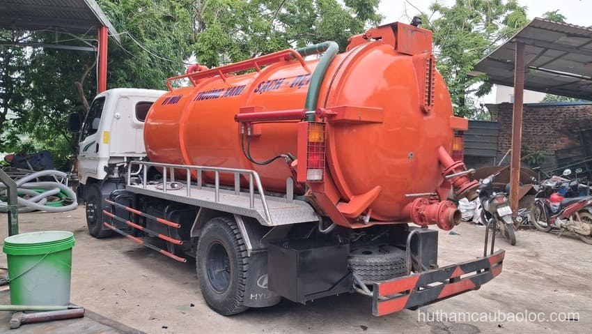 Hút hầm cầu tại phường Tân Thành phục vụ nhanh 24/7, BH uy tín tại Phường Lộc Phát, Bảo Lộc - hình ảnh dịch vụ tại Bảo Lộc, Lâm Đồng Hút hầm cầu tại phường Tân Thành phục vụ nhanh 24/7, BH uy tín tại Phường Lộc Phát, Bảo Lộc - hình ảnh dịch vụ tại Bảo Lộc, Lâm Đồng